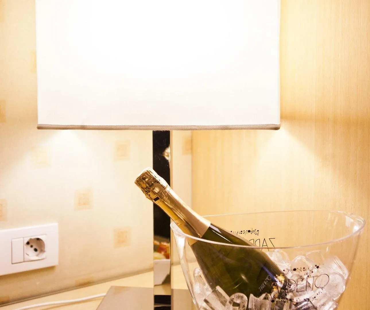 **** Otel Holiday Inn Milan Garibaldi Station By Ihg İtalya