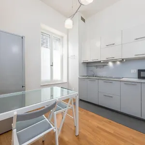 Casa Da Luna , Milano Italia