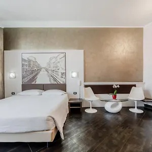 Otel Navigli, Milano