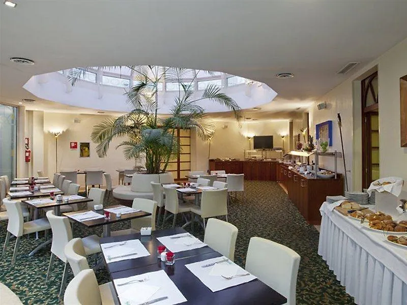 Holiday Inn Milan Garibaldi Station By Ihg Ξενοδοχείο