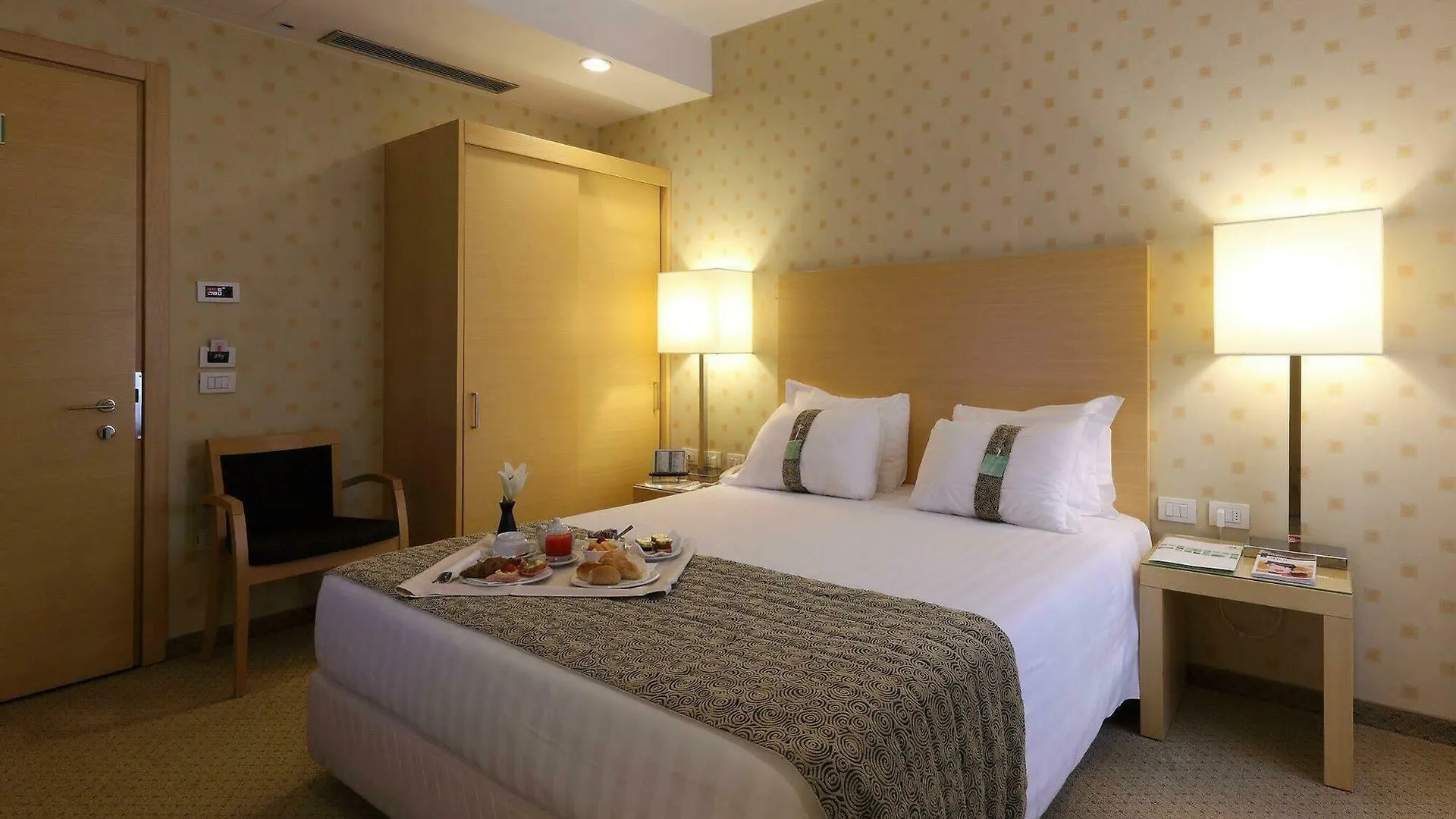 Holiday Inn Milan Garibaldi Station By Ihg Ξενοδοχείο
